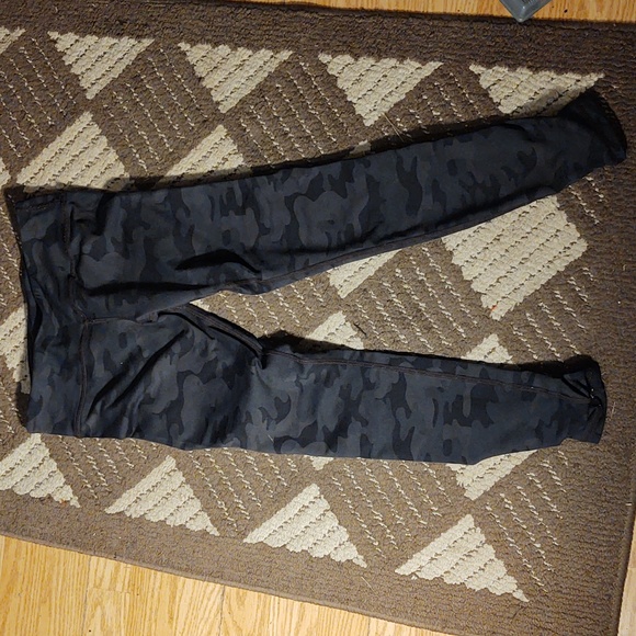 Various leggings in different sizes. - Picture 12 of 14